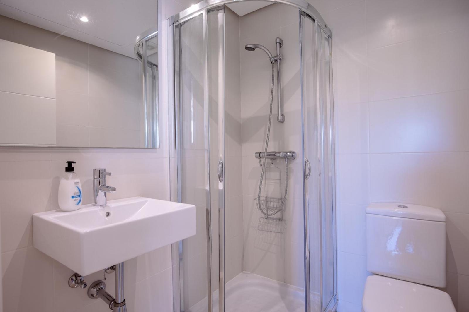 Alcazaba Lagoon Estepona Golf Apartment Bagian luar foto