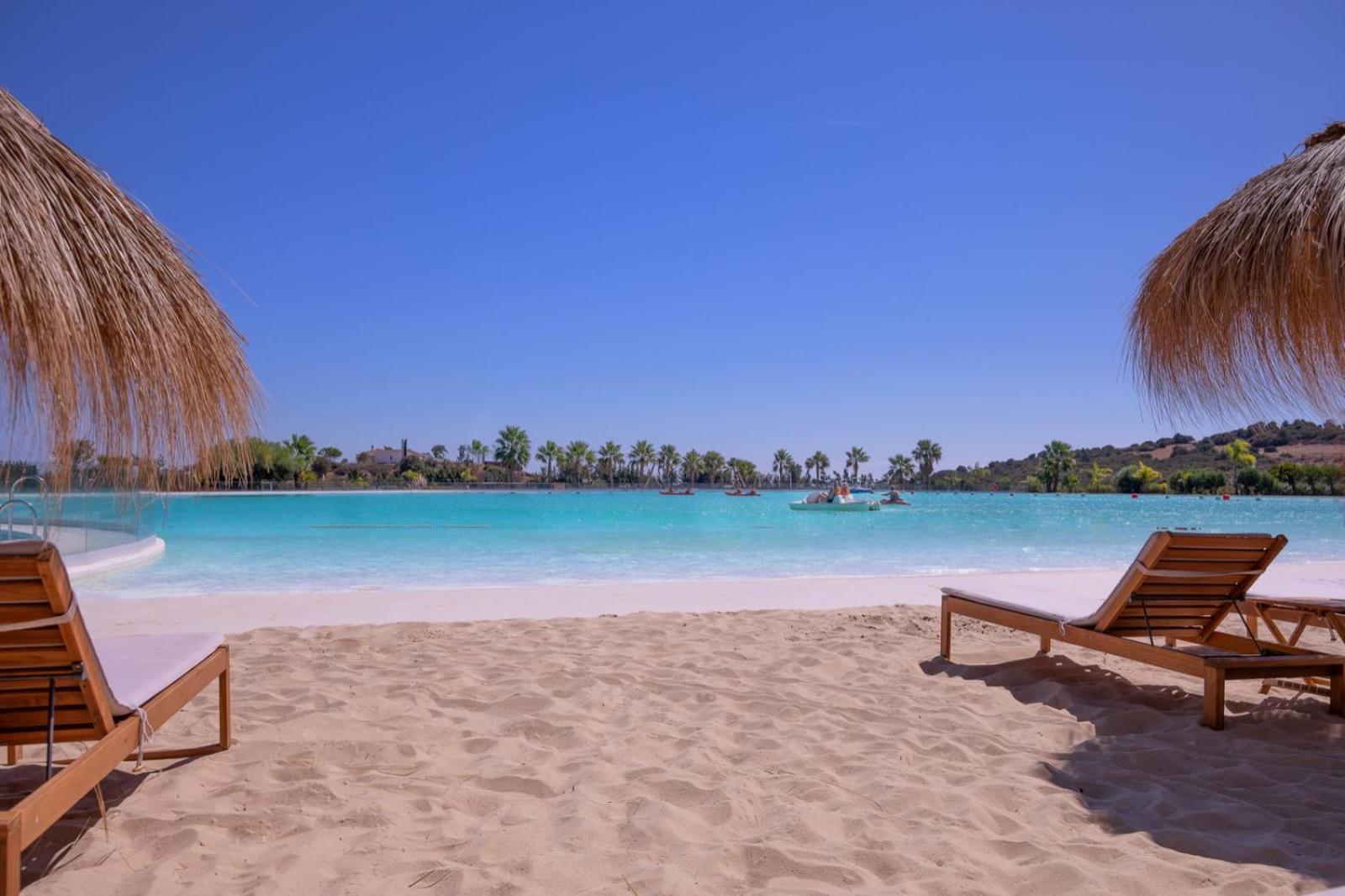 Alcazaba Lagoon Estepona Golf Apartment Bagian luar foto