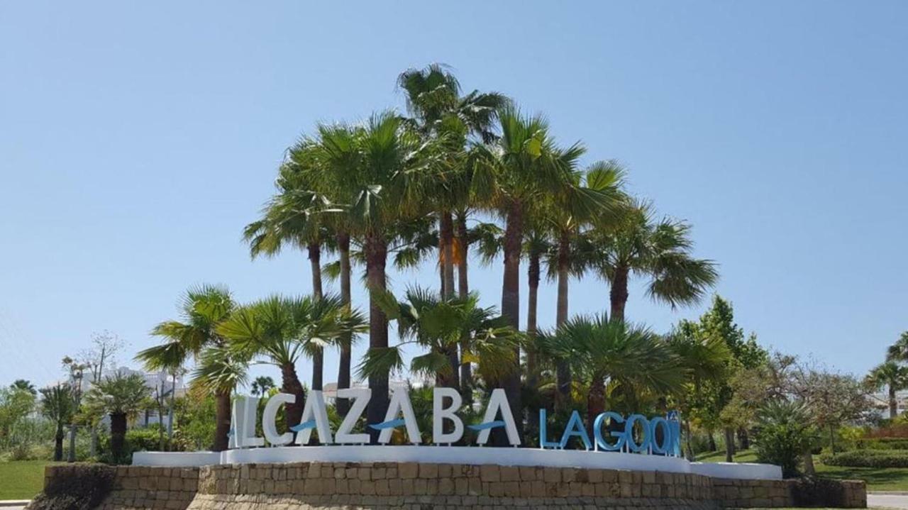 Alcazaba Lagoon Estepona Golf Apartment Bagian luar foto